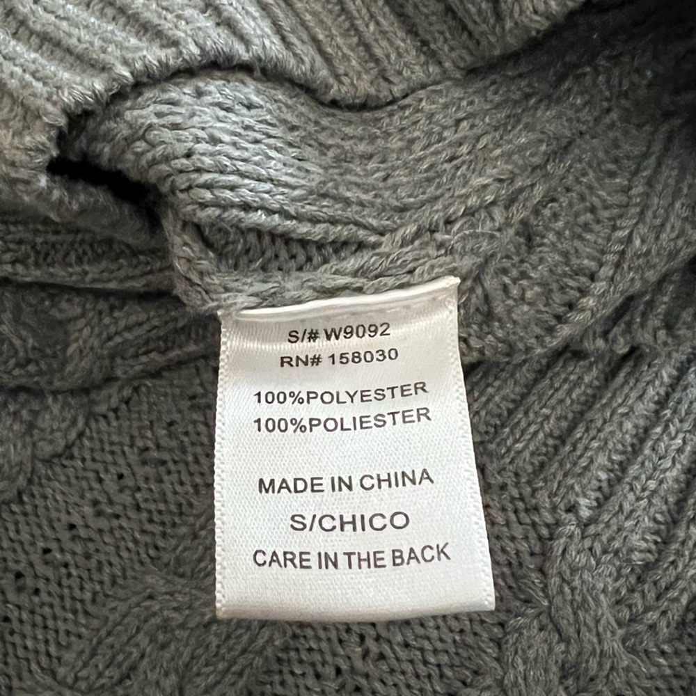 Juniors cropped Grey Sweater - Picture 4 of 4